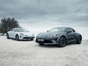 Neue Varianten der Alpine A110 für Strasse und Rennstrecke